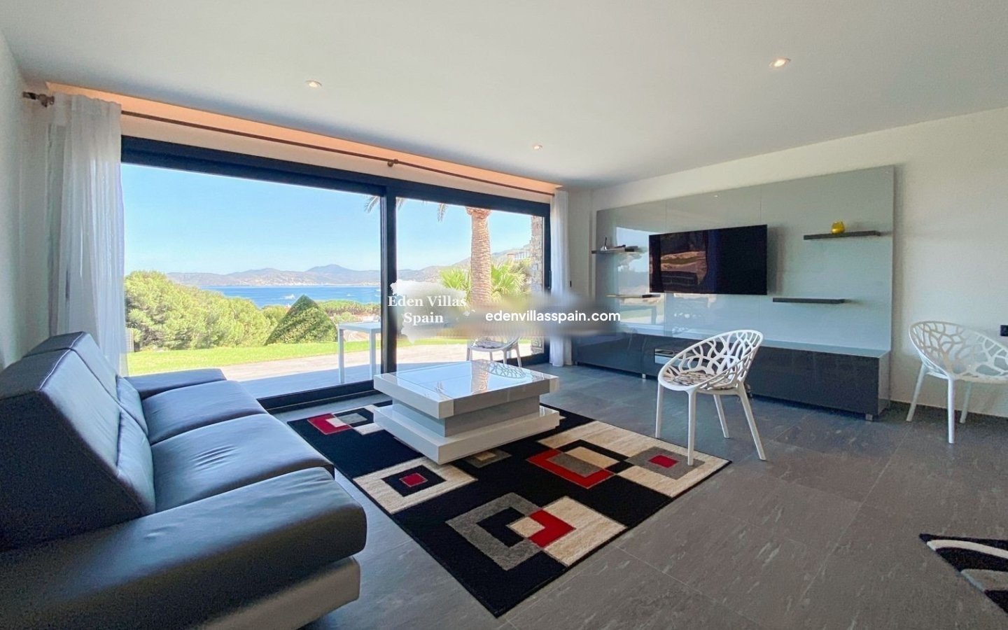 Segunda Mano - Villa costera - Grifeu