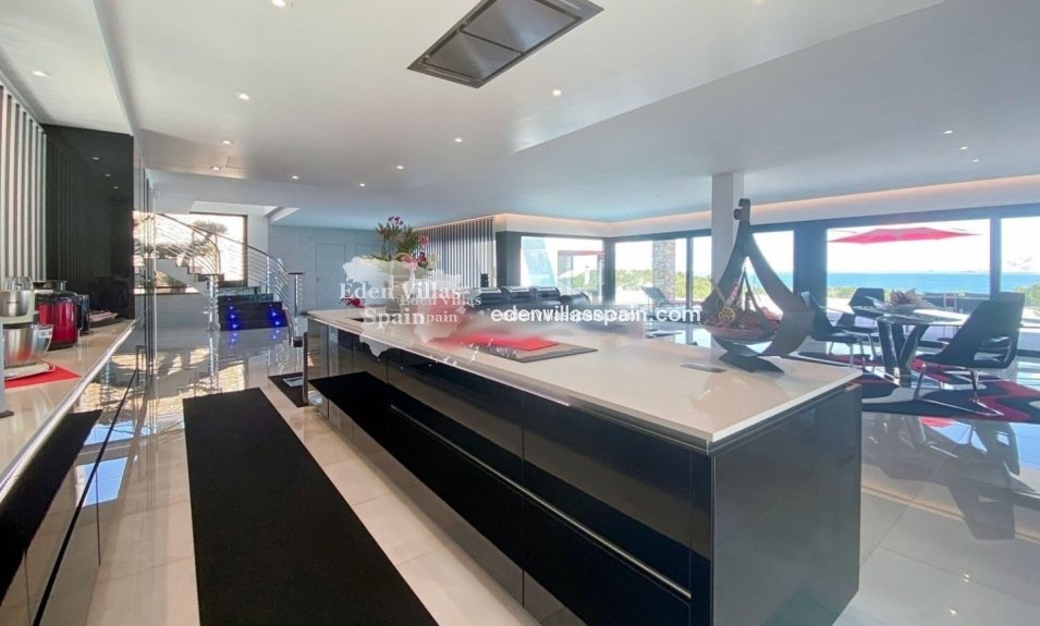 Segunda Mano - Villa costera - Grifeu