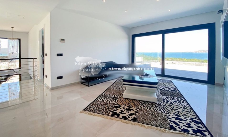 Segunda Mano - Villa costera - Grifeu