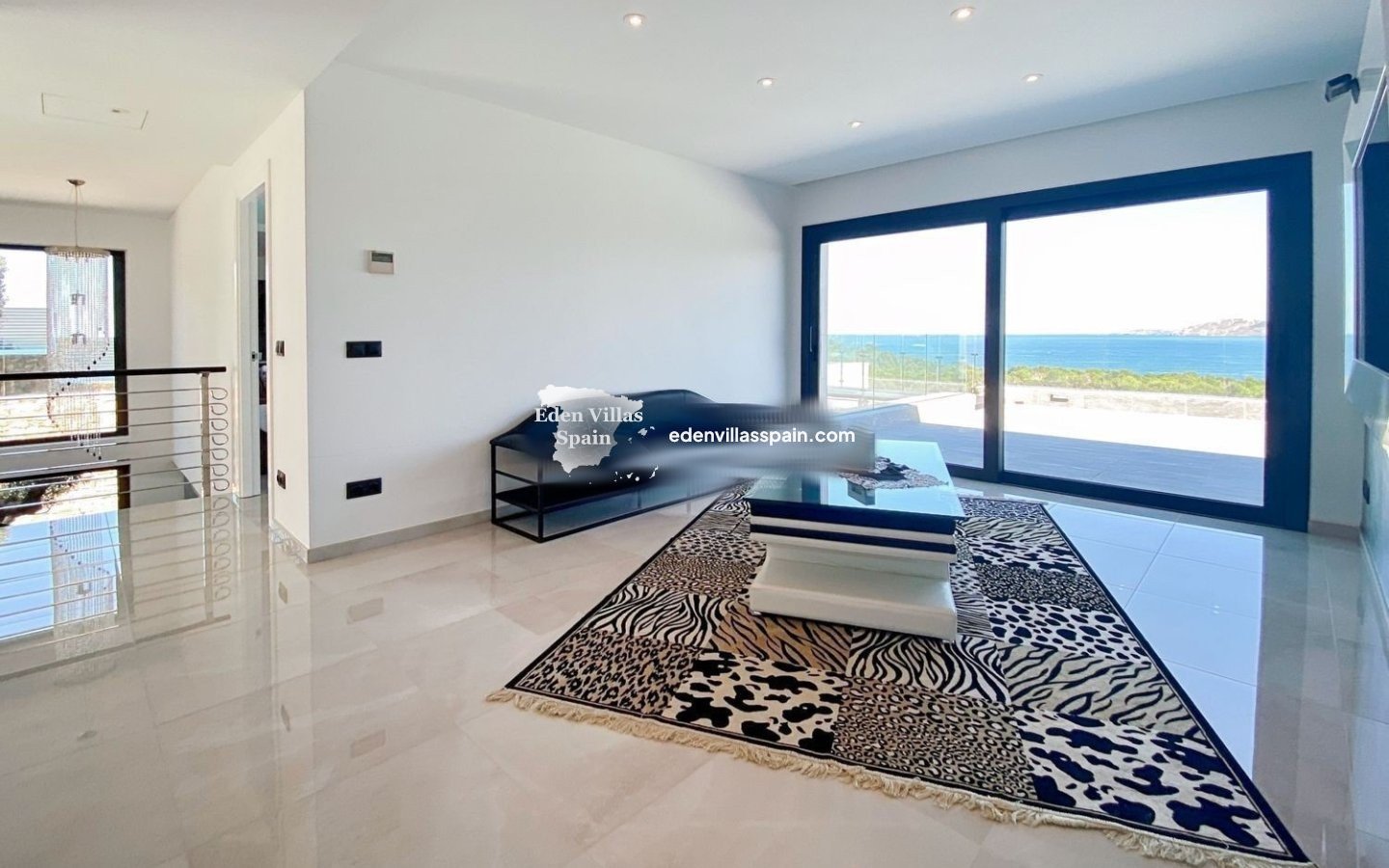 Segunda Mano - Villa costera - Grifeu