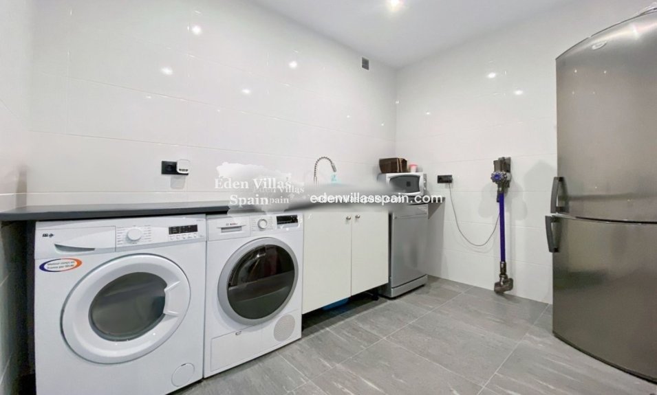 Segunda Mano - Villa costera - Grifeu