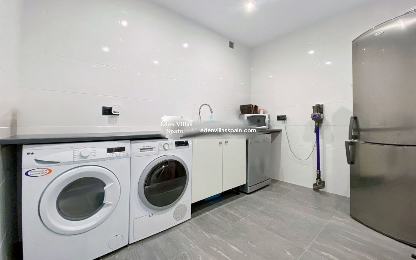 Segunda Mano - Villa costera - Grifeu