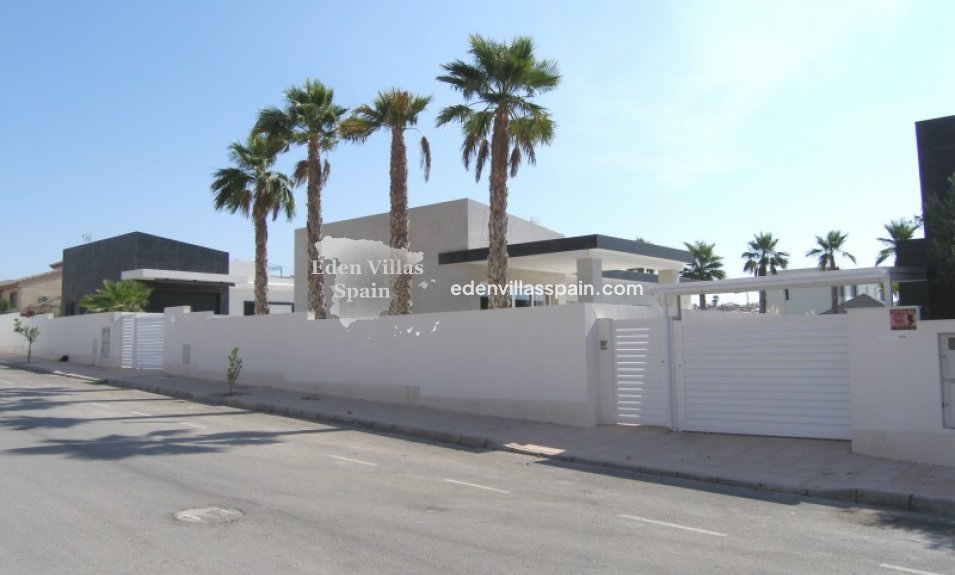 Segunda Mano - Villa costera - La Marina