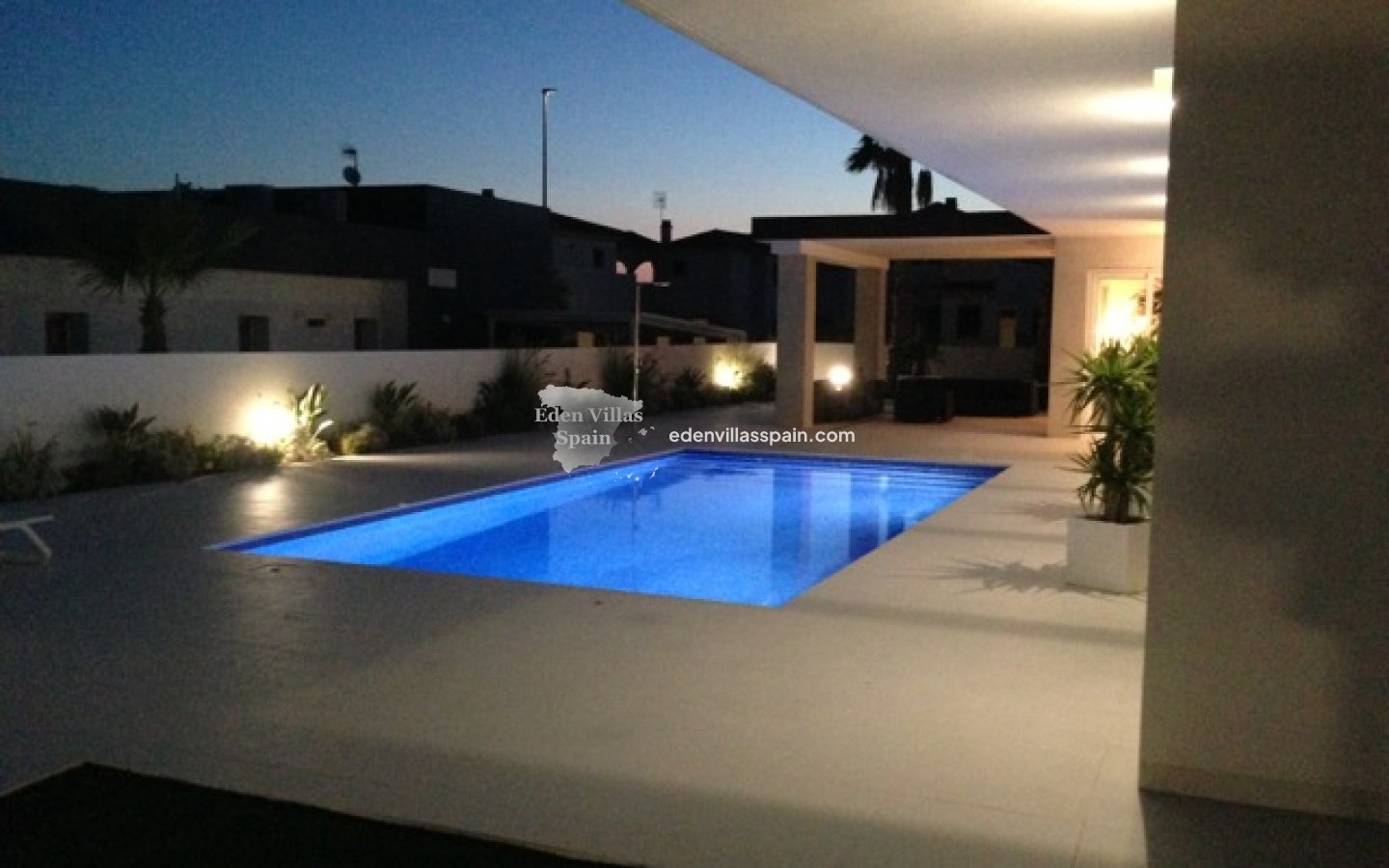 Segunda Mano - Villa costera - La Marina