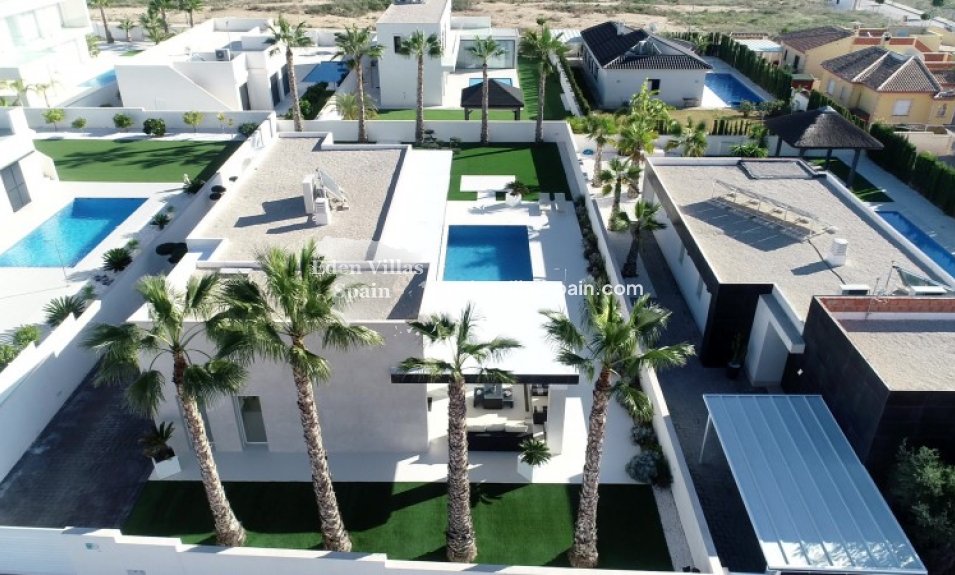 Segunda Mano - Villa costera - La Marina