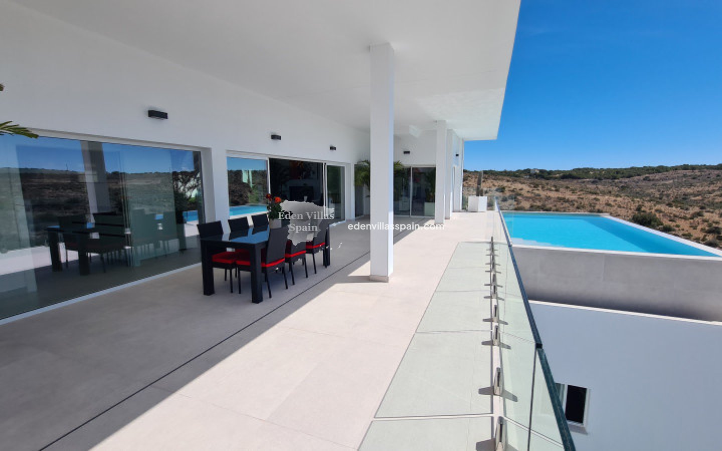 Segunda Mano - Villa costera - La Marina