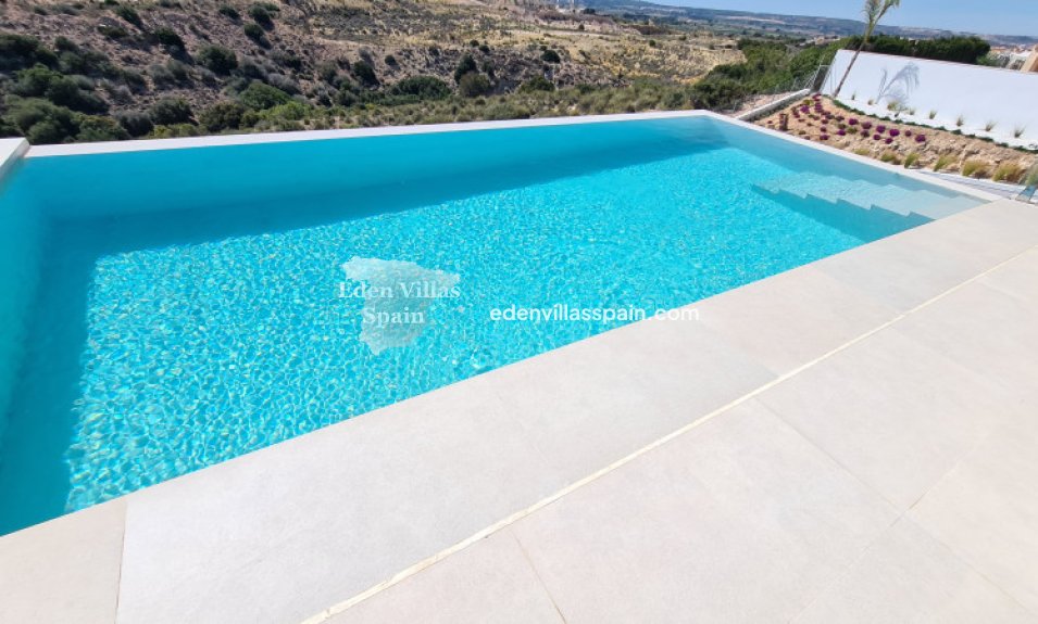 Segunda Mano - Villa costera - La Marina