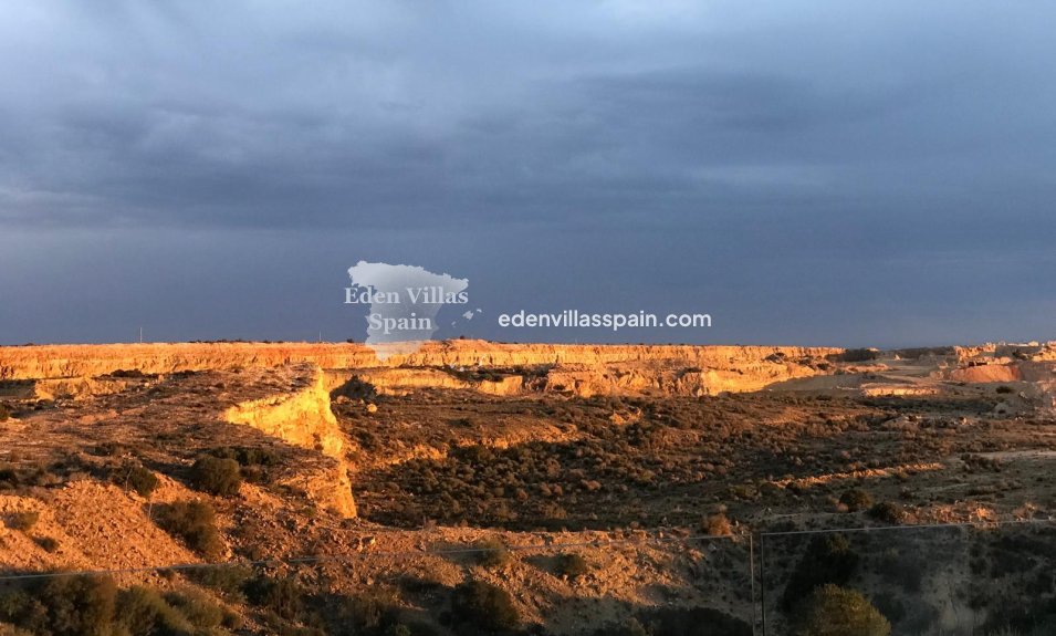 Segunda Mano - Villa costera - La Marina