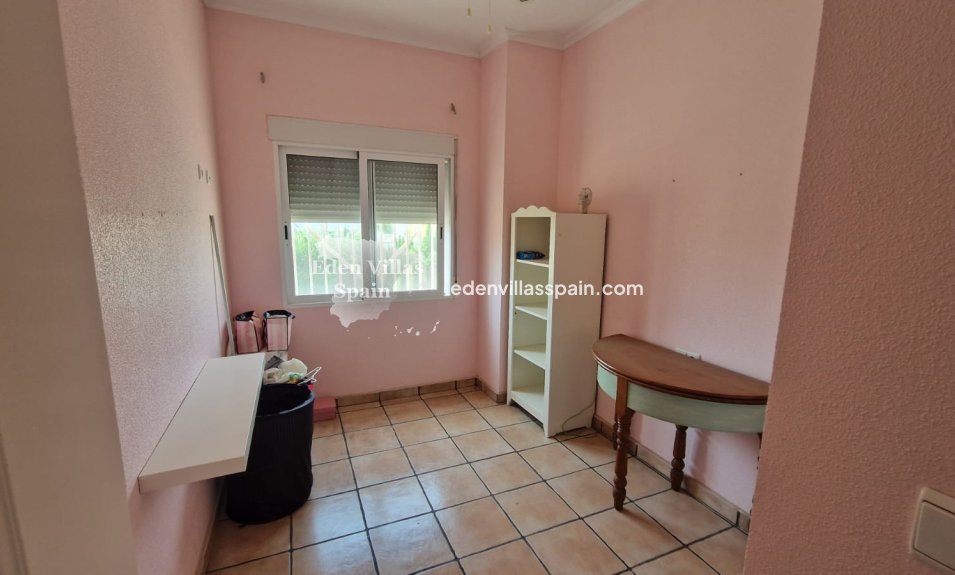 Segunda Mano - Villa costera - La Marina