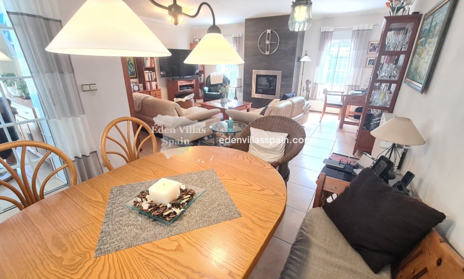 Segunda Mano - Villa costera - La Marina