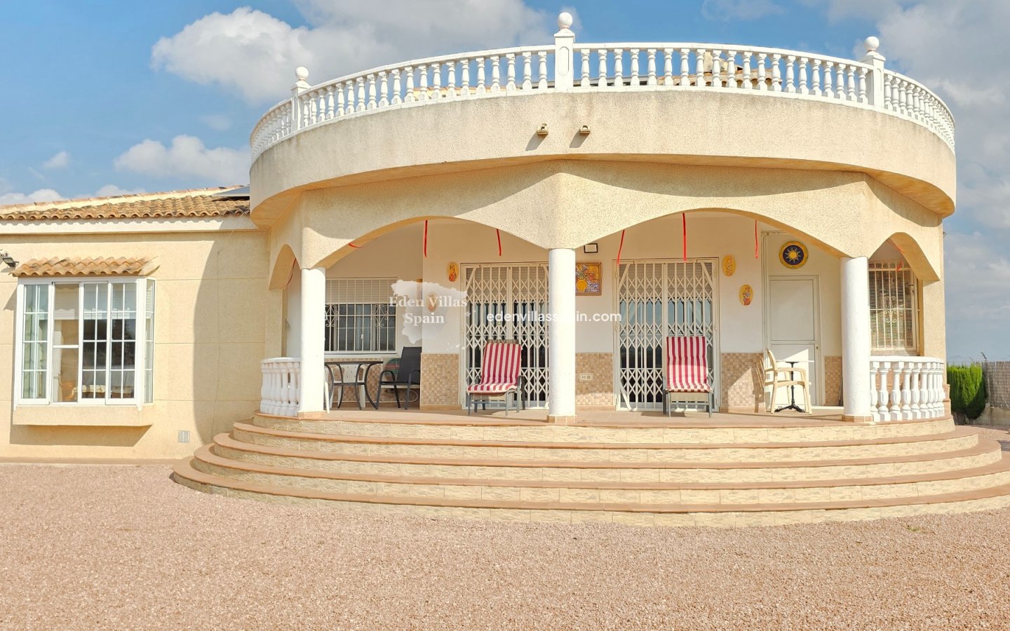 Segunda Mano - Villa costera - La Marina