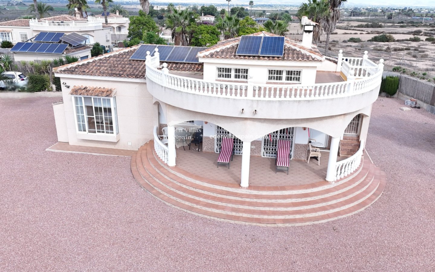 Segunda Mano - Villa costera - La Marina