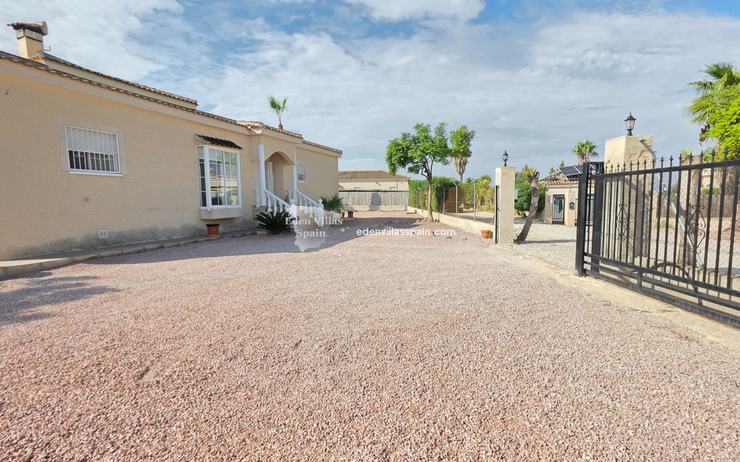 Segunda Mano - Villa costera - La Marina