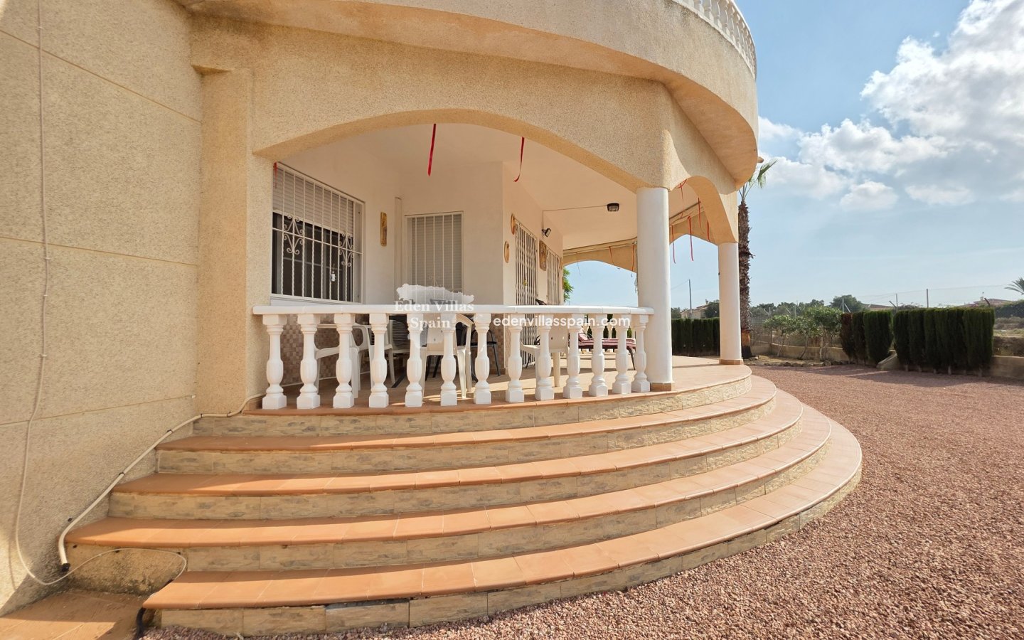 Segunda Mano - Villa costera - La Marina