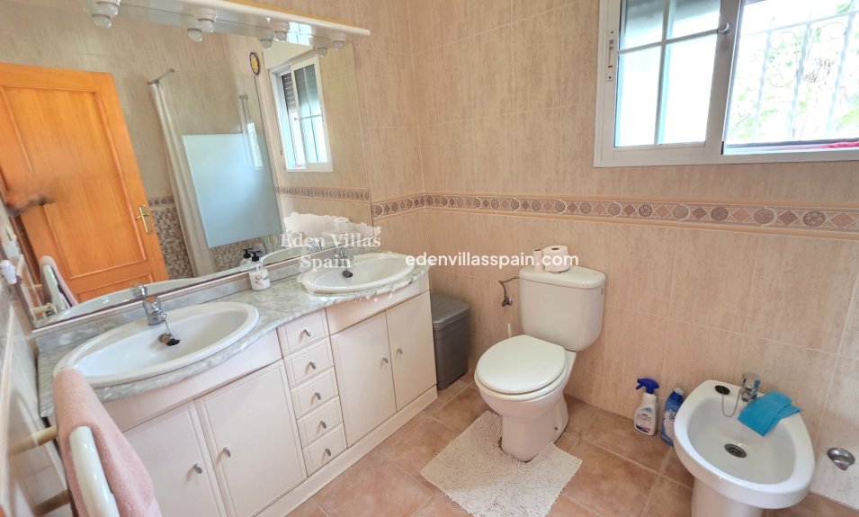 Segunda Mano - Villa costera - La Marina