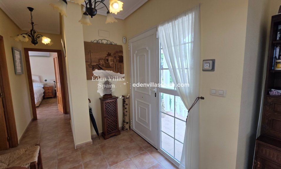 Segunda Mano - Villa costera - La Marina