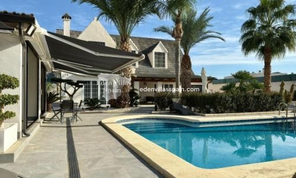 Segunda Mano - Villa costera - San Juan