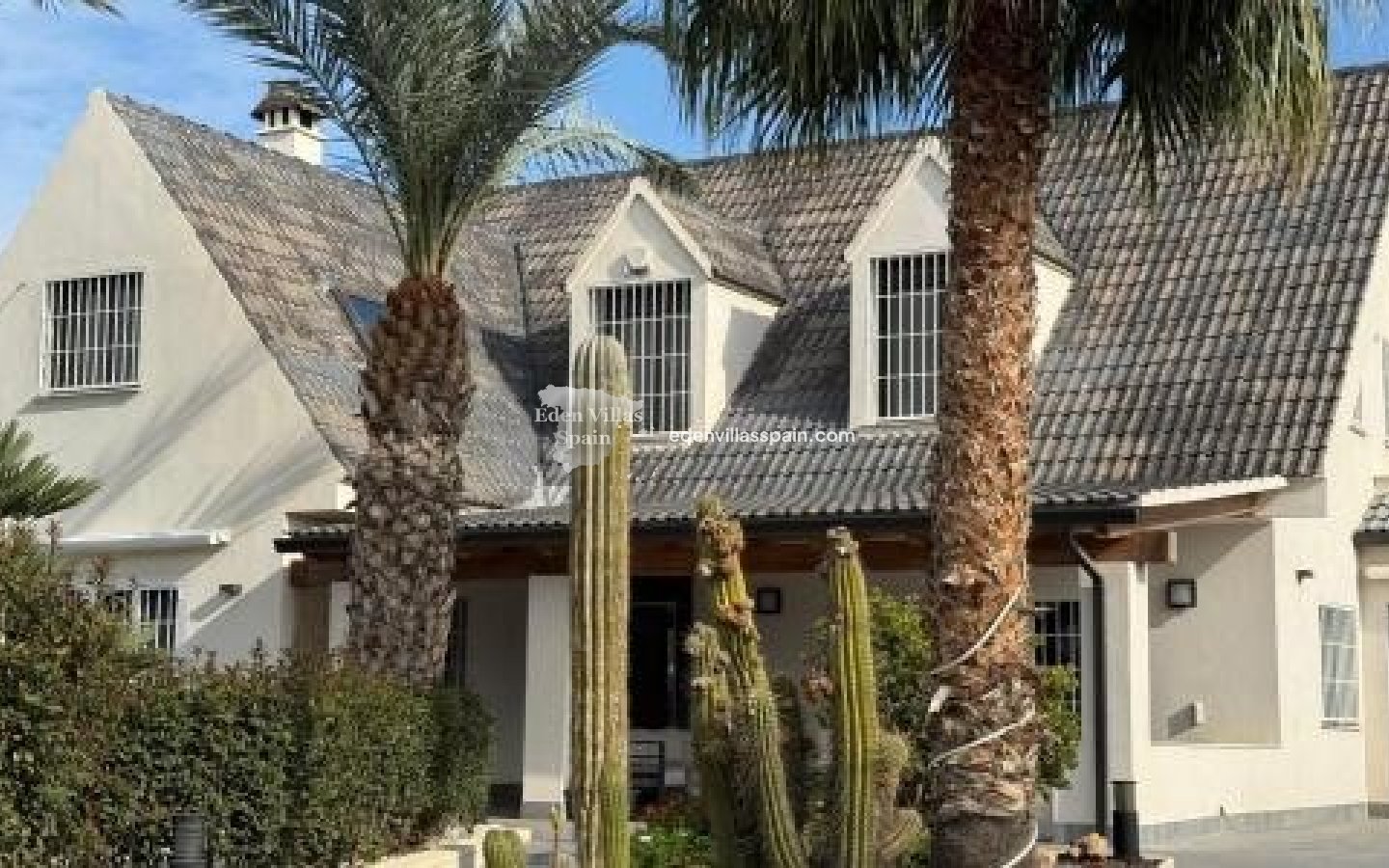 Segunda Mano - Villa costera - San Juan