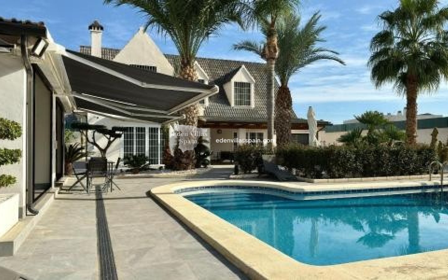 Segunda Mano - Villa costera - San Juan