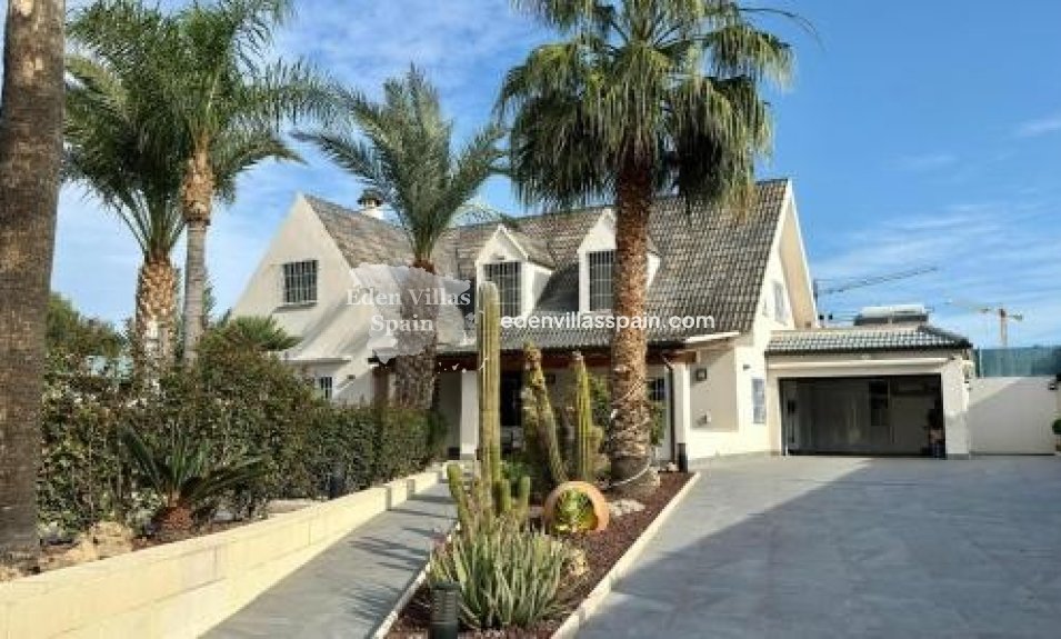 Segunda Mano - Villa costera - San Juan