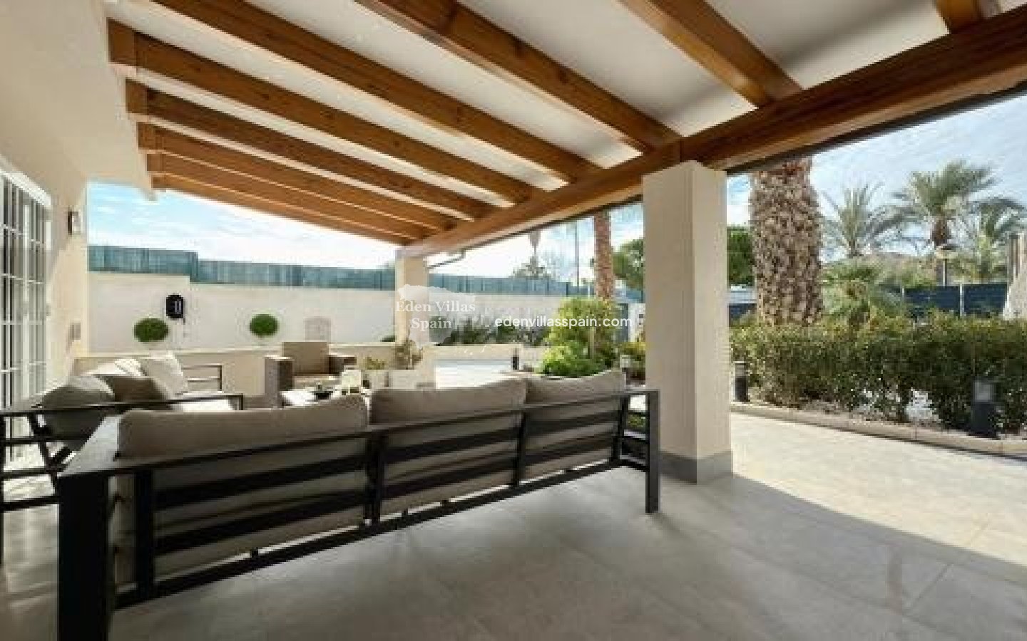 Segunda Mano - Villa costera - San Juan