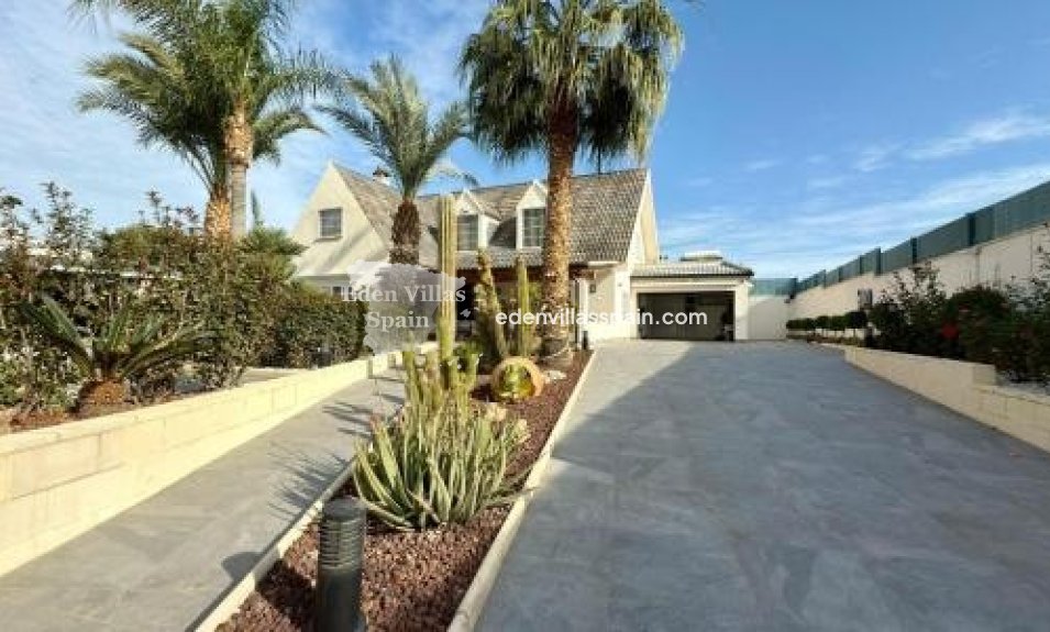 Segunda Mano - Villa costera - San Juan