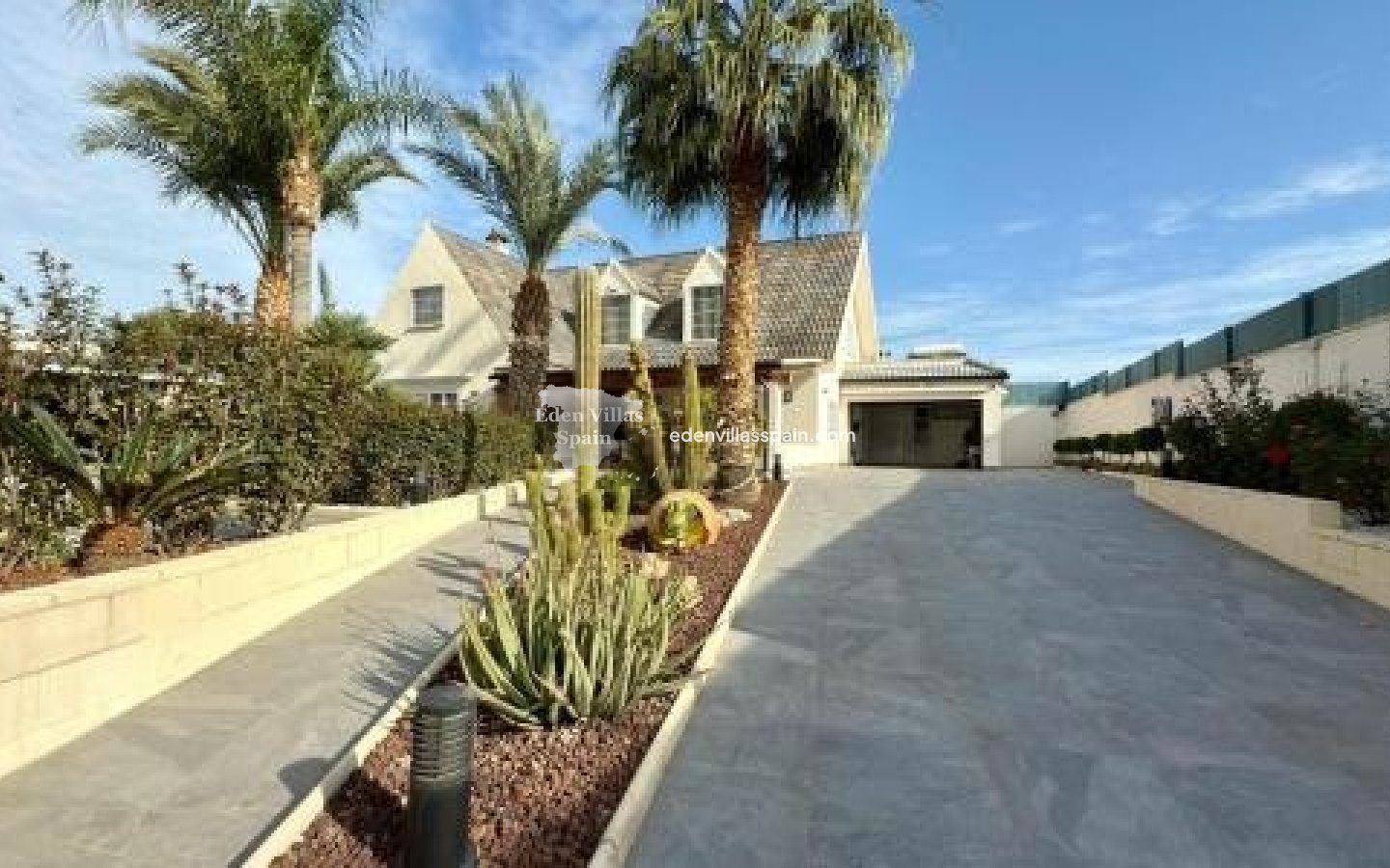 Segunda Mano - Villa costera - San Juan