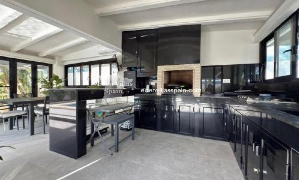 Segunda Mano - Villa costera - San Juan