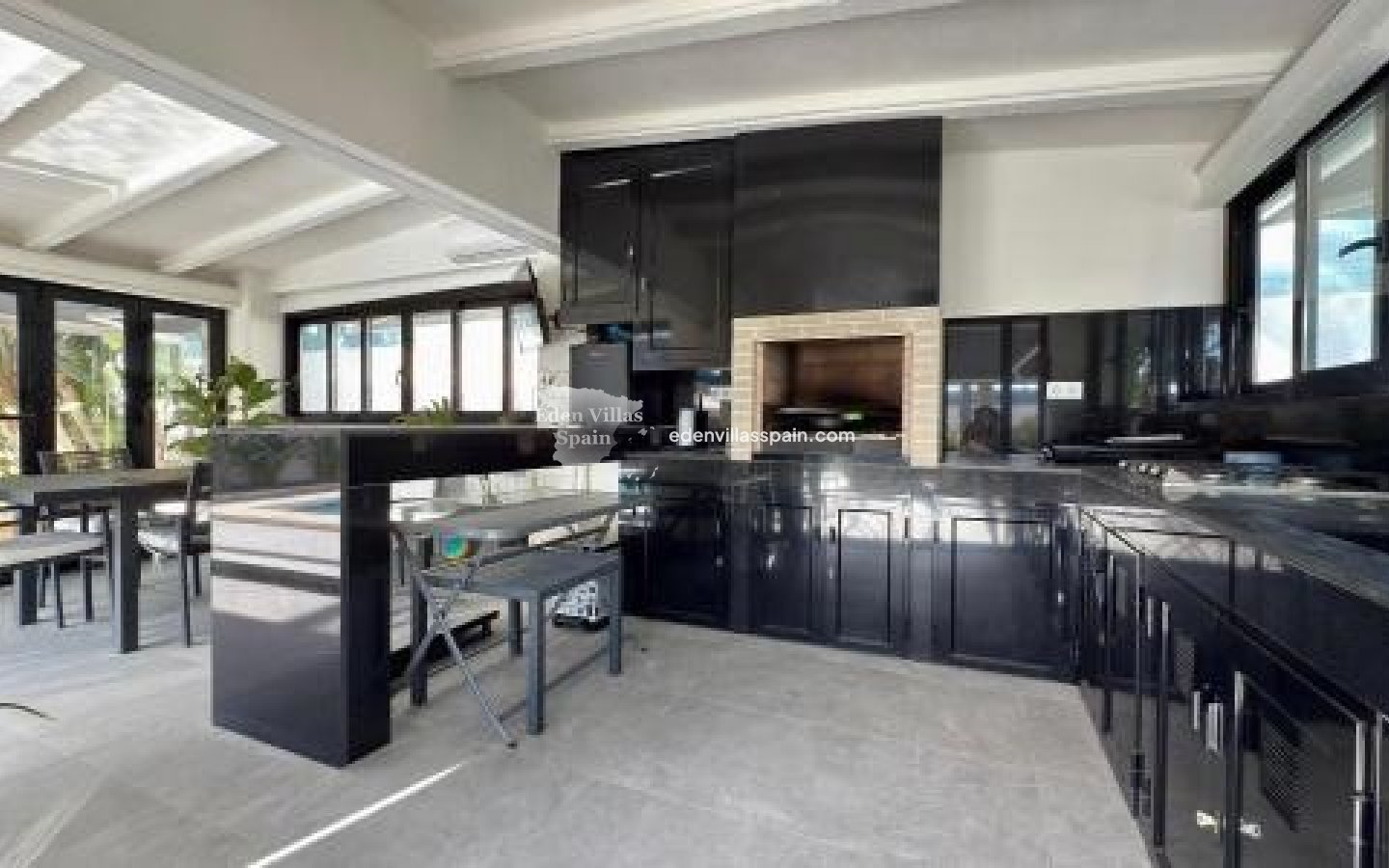 Segunda Mano - Villa costera - San Juan