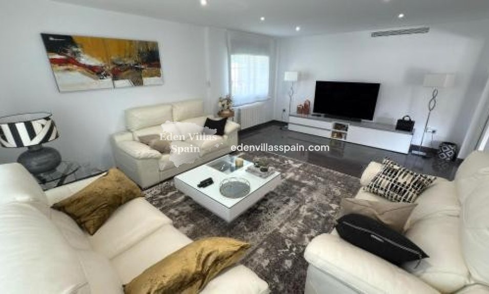 Segunda Mano - Villa costera - San Juan