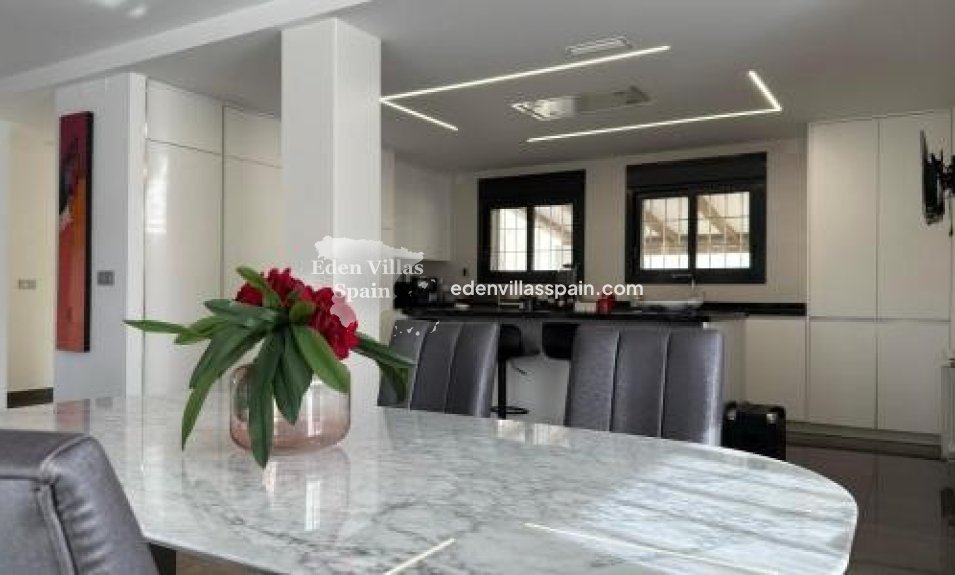 Segunda Mano - Villa costera - San Juan