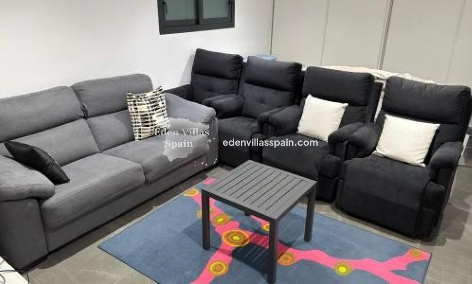 Segunda Mano - Villa costera - San Juan