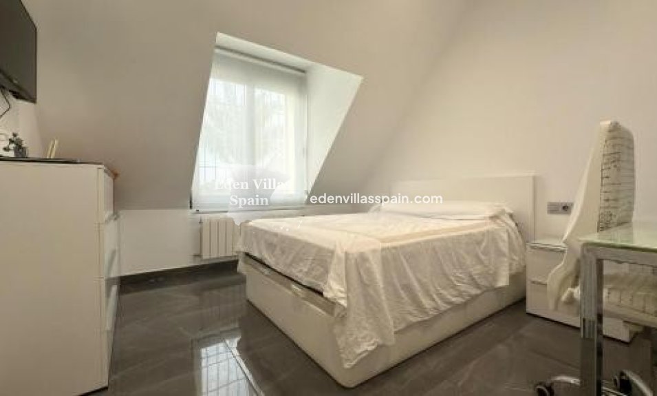 Segunda Mano - Villa costera - San Juan