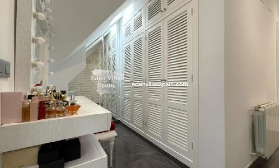 Segunda Mano - Villa costera - San Juan