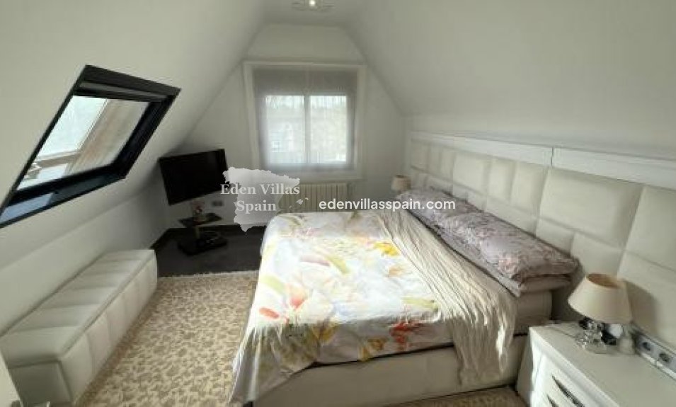 Segunda Mano - Villa costera - San Juan