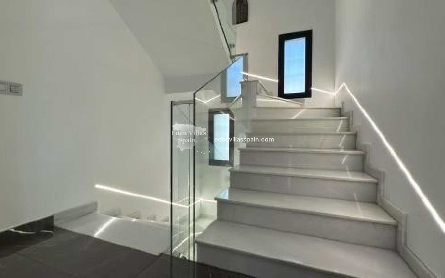 Segunda Mano - Villa costera - San Juan