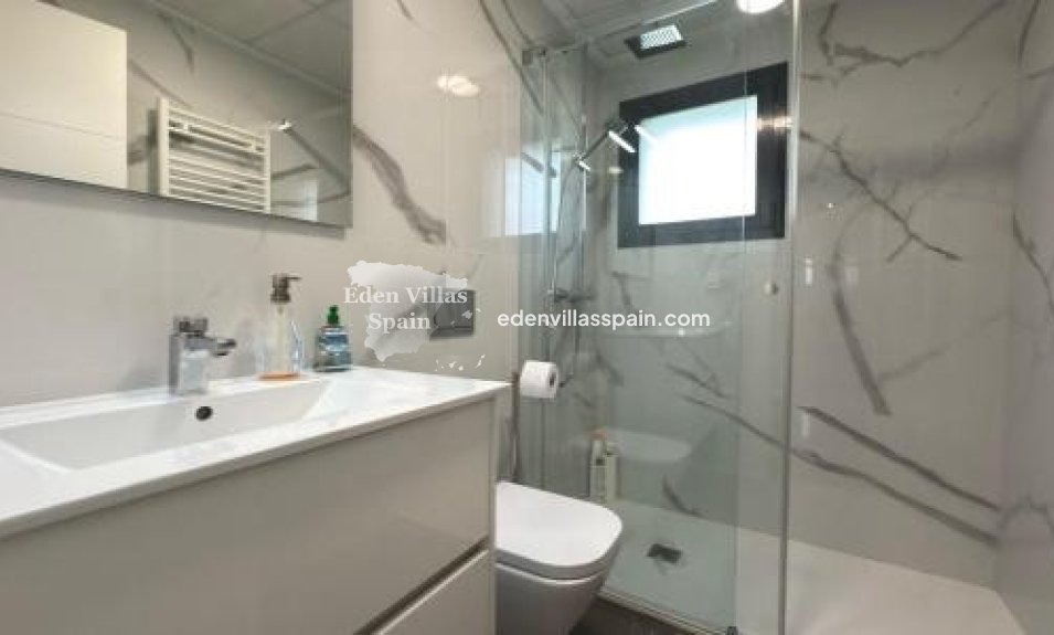 Segunda Mano - Villa costera - San Juan