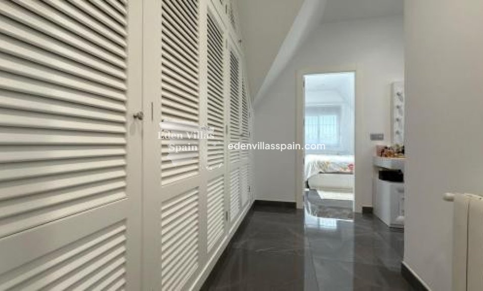 Segunda Mano - Villa costera - San Juan