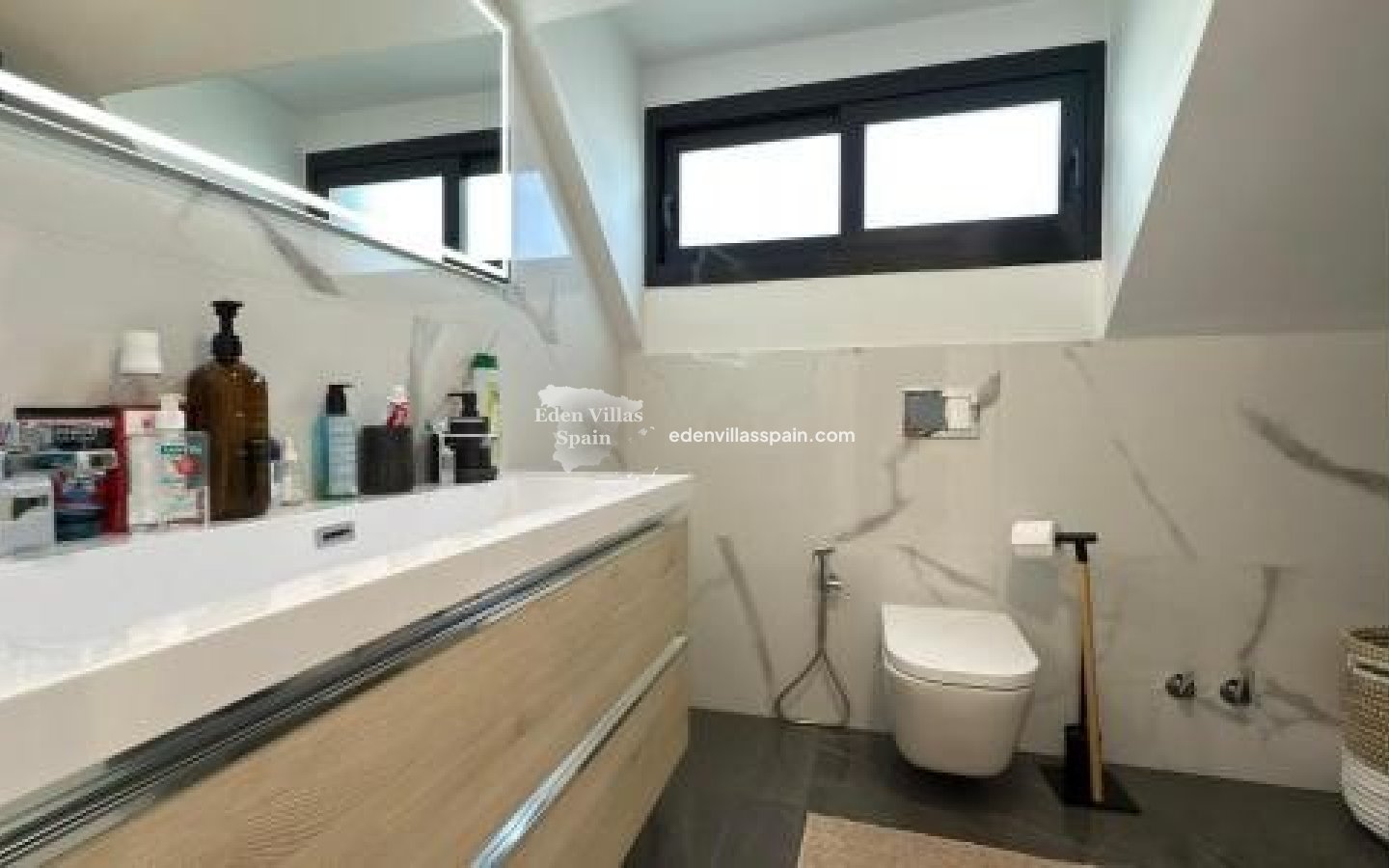 Segunda Mano - Villa costera - San Juan