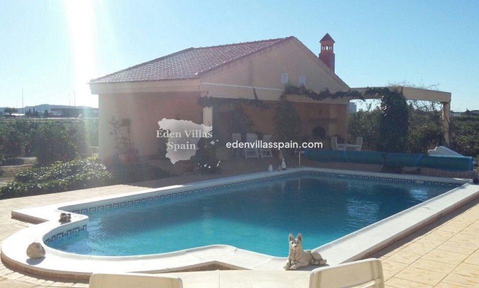 Wederverkoop - Landhuis - Daya Nueva