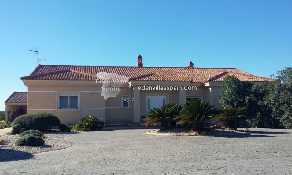 Wederverkoop - Landhuis - Daya Nueva