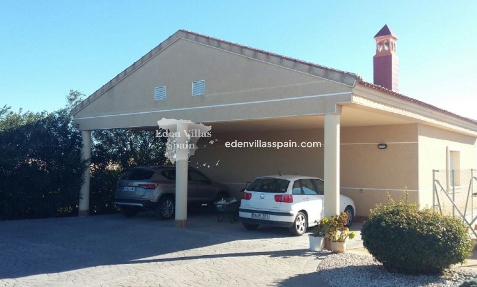 Wederverkoop - Landhuis - Daya Nueva