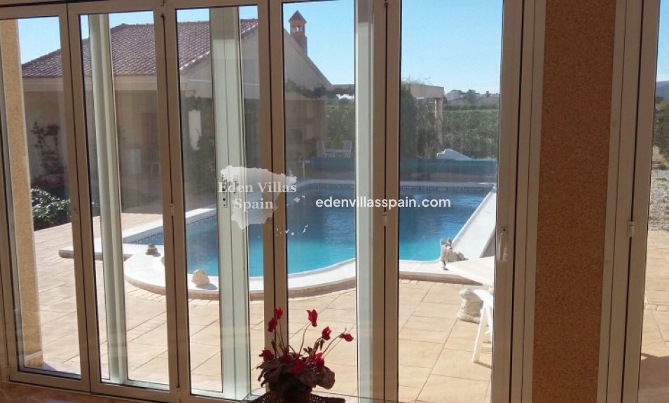 Wederverkoop - Landhuis - Daya Nueva