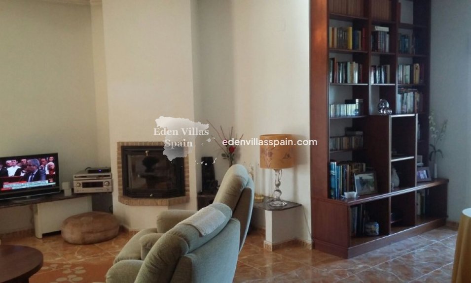 Wederverkoop - Landhuis - Daya Nueva