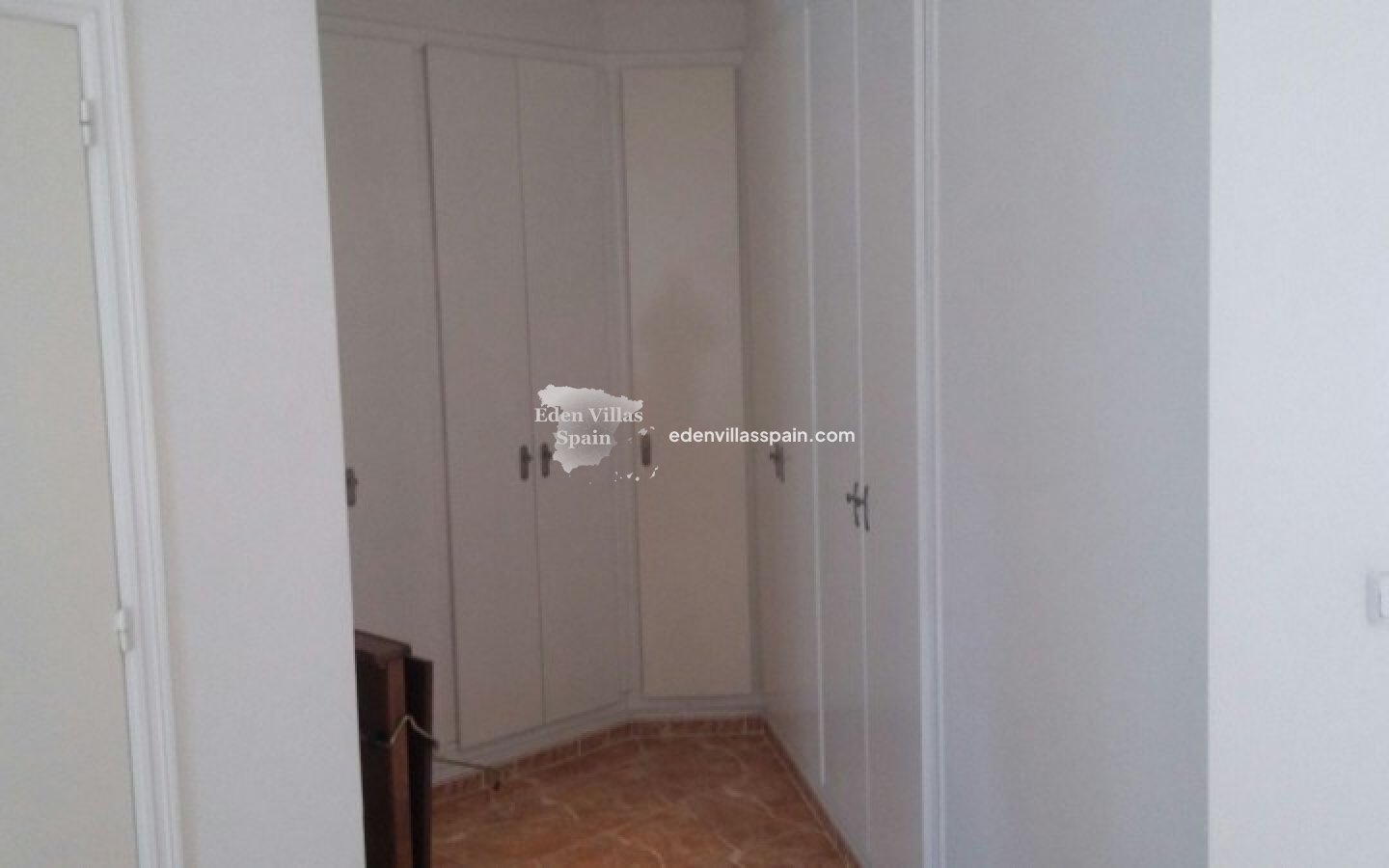 Wederverkoop - Landhuis - Daya Nueva