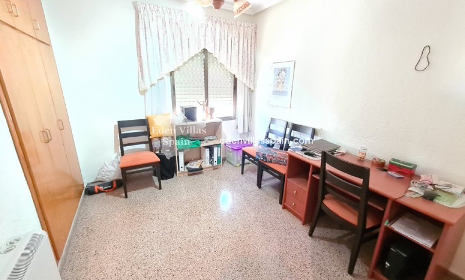 Wederverkoop - Landhuis - La Marina