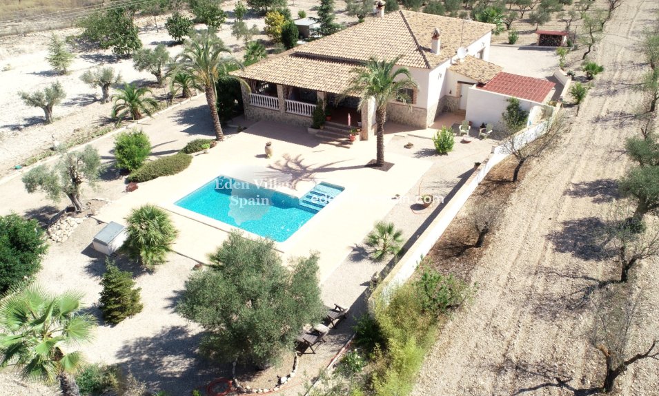 Wederverkoop - Landhuis - Salinas