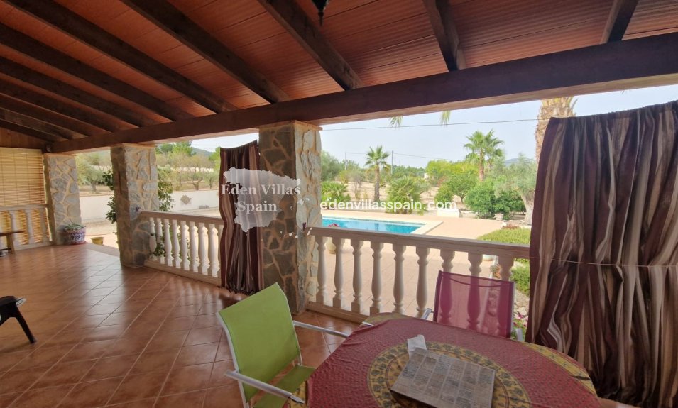 Wederverkoop - Landhuis - Salinas