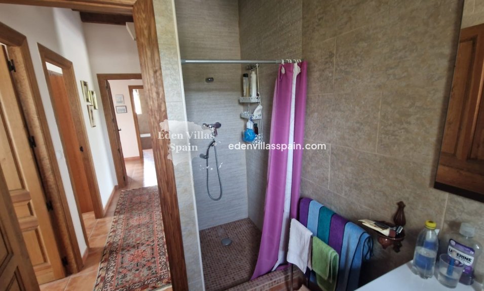 Wederverkoop - Landhuis - Salinas