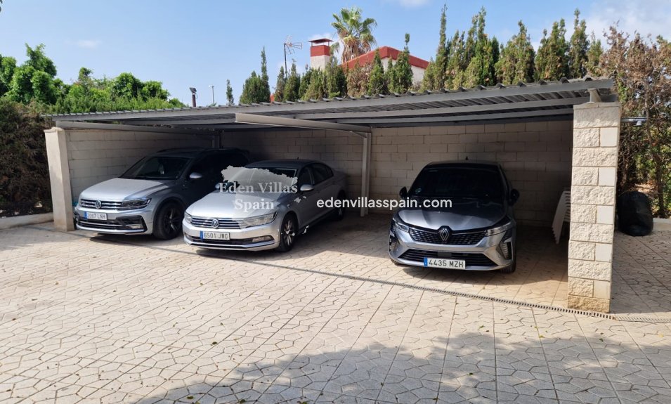 Wederverkoop - Urbanisatie vrijstaande villa - La Marina